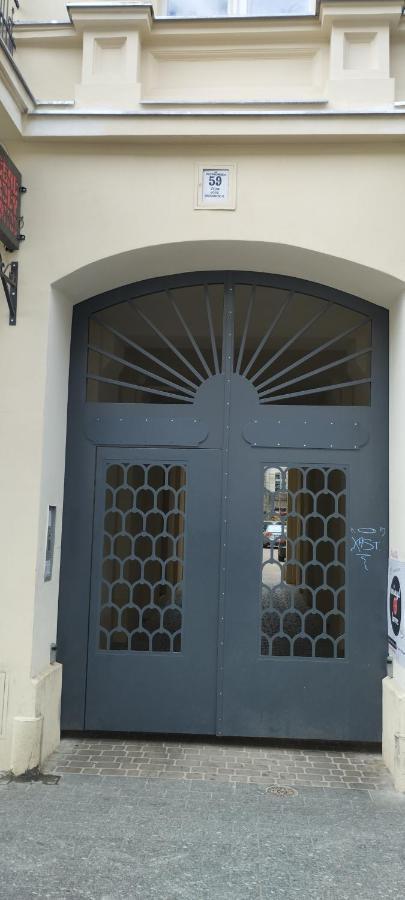 U Hanki Lodz  Exterior photo